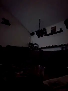 Snapshot of eltoulou chatting on January 1, 4:39 am eltoulou online show from January 1, 4:39 am