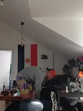 Snapshot of eltoulou chatting on January 19, 11:34 am eltoulou online show from January 19, 11:34 am