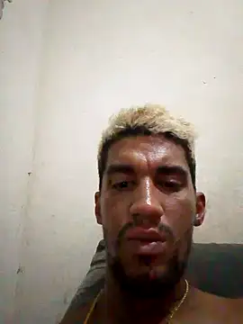 Snapshot of fieltoprj1 chatting on January 27, 4:20 am fieltoprj1 online show from January 27, 4:20 am