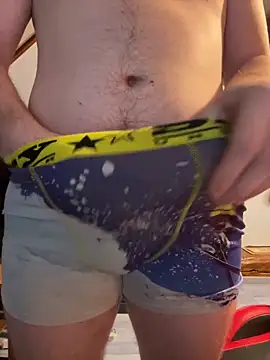 Snapshot of youlo71 chatting on December 14, 4:20 pm youlo71 online show from December 14, 4:20 pm