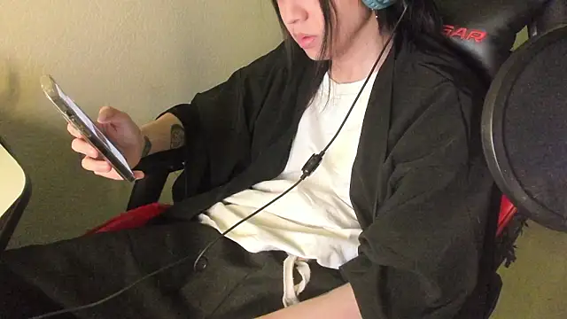 wexlee7 online show from February 12, 9:43 pm