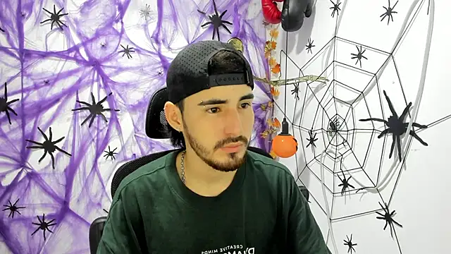 DmitriSanders online show from October 16, 12:07 am