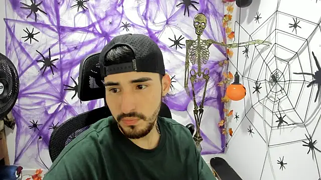 DmitriSanders online show from October 11, 12:58 am