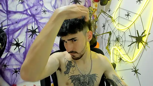 DmitriSanders online show from September 25, 7:46 pm