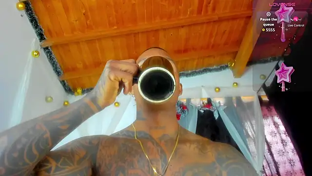 esteveen ortegas  online show from February 6, 6:16 pm