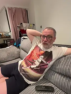 LondonTeffy online show from June 30, 9:05 pm