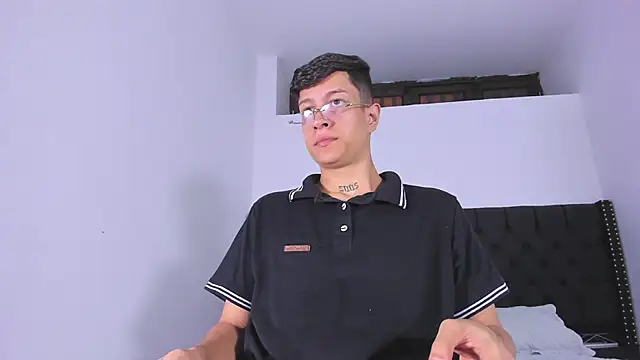 Snapshot of AgarEvans chatting on January 3, 4:22 am AgarEvans online show from January 3, 4:22 am