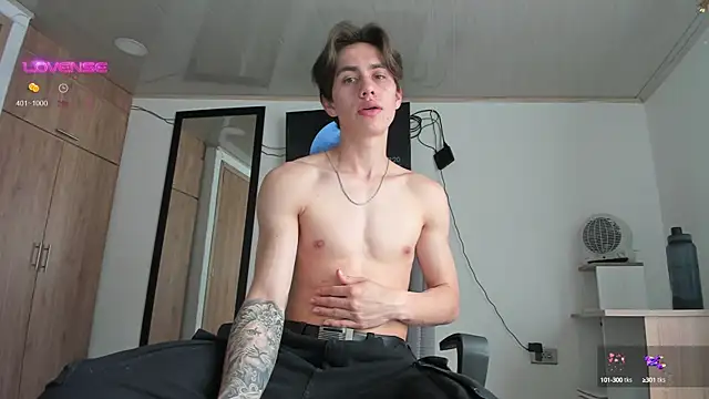 manucute 23  online show from December 13, 5:21 pm