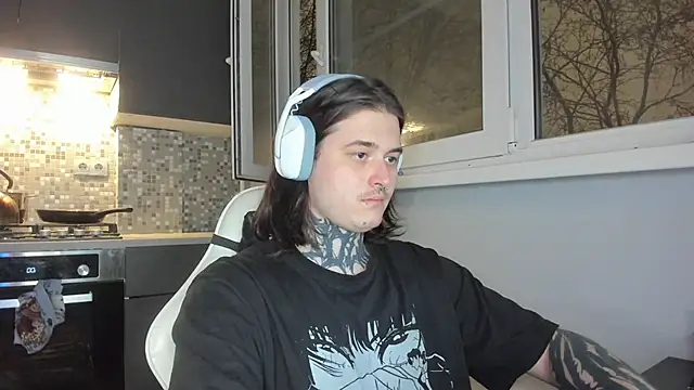  torfin  online show from December 14, 7:36 pm