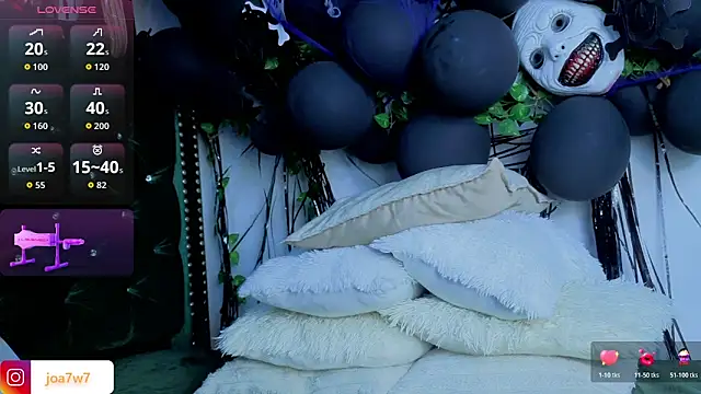 Levii Ackermann online show from November 1, 8:35 pm