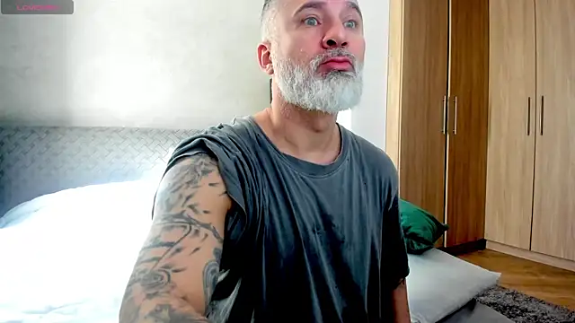 BlowMyXXL online show from March 5, 8:43 am