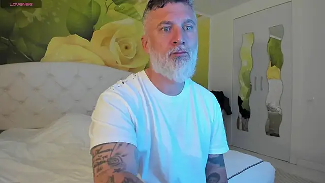 BlowMyXXL online show from March 20, 4:11 pm