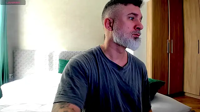 BlowMyXXL online show from March 3, 8:12 am