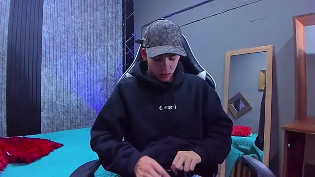 Mike 0233  online show from March 8, 4:09 am