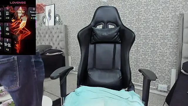 CodyWalkerR online show from November 4, 5:25 pm