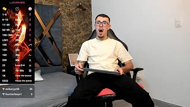 Snapshot of CodyWalkerR chatting on January 17, 5:31 pm CodyWalkerR online show from January 17, 5:31 pm