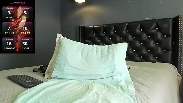 Snapshot of CodyWalkerR chatting on October 18, 5:51 pm CodyWalkerR online show from October 18, 5:51 pm