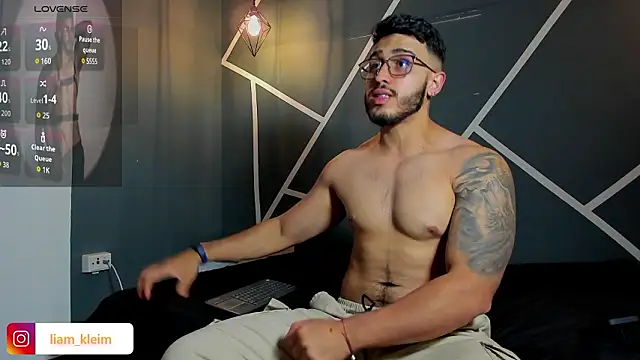 Liam Kleiin online show from March 8, 3:16 pm