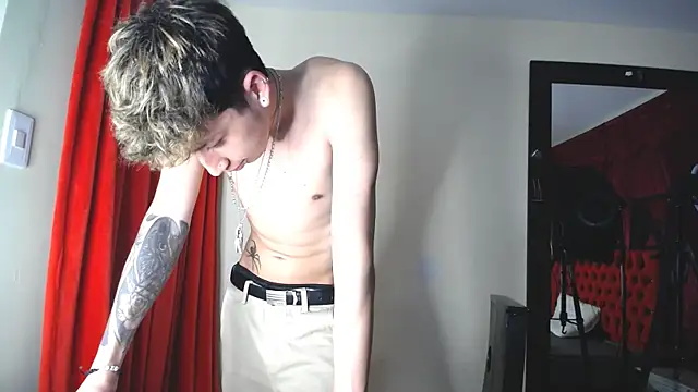 Snapshot of _Thomas_hot_ chatting on February 8, 8:53 pm  Thomas hot  online show from February 8, 8:53 pm