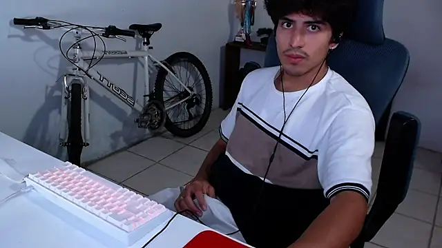 Thieves9 online show from November 6, 5:54 am