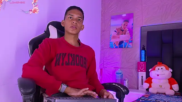 dilan alfonzo online show from April 14, 4:12 am