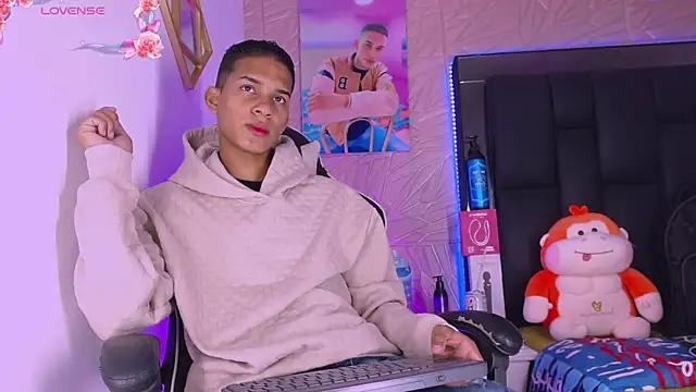 dilan alfonzo online show from April 2, 3:37 am