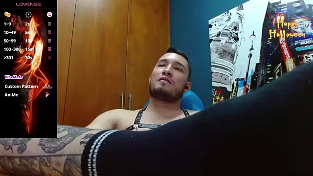 Snapshot of Airon_Blade chatting on October 23, 10:24 pm Airon Blade online show from October 23, 10:24 pm