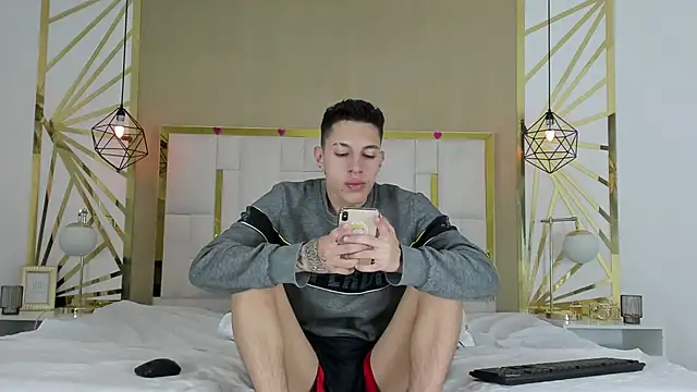 thiago19s online show from November 27, 7:28 pm