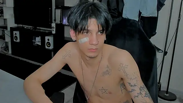 MarkBrowniii online show from March 27, 10:54 pm