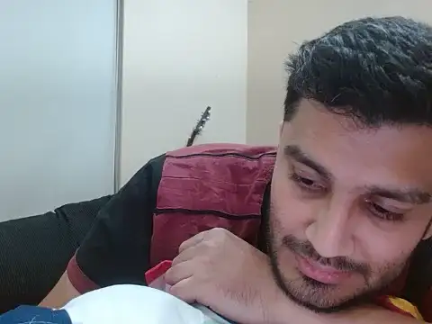 robintoit online show from March 17, 8:00 pm