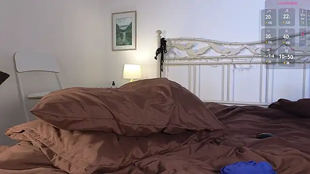 Snapshot of R1mmo__ chatting on January 15, 11:00 am R1mmo   online show from January 15, 11:00 am