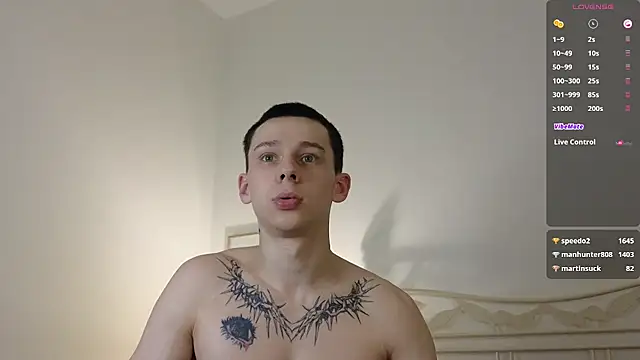 Snapshot of R1mmo__ chatting on December 20, 4:14 pm R1mmo   online show from December 20, 4:14 pm