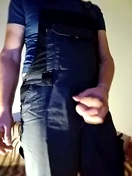 Snapshot of prcalek19 chatting on October 13, 4:24 pm prcalek19 online show from October 13, 4:24 pm