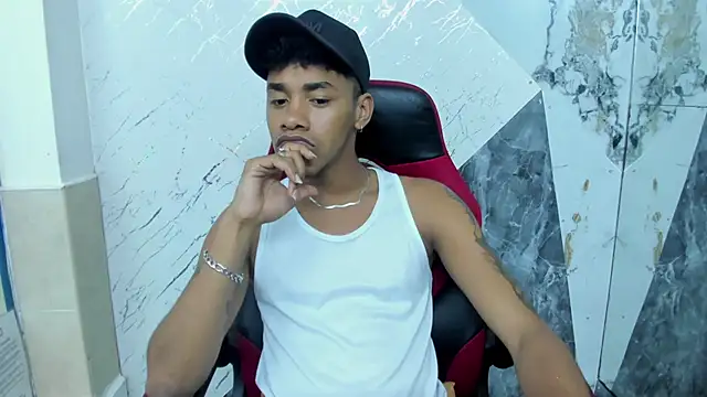 Hottwinkguys online show from November 13, 10:35 pm