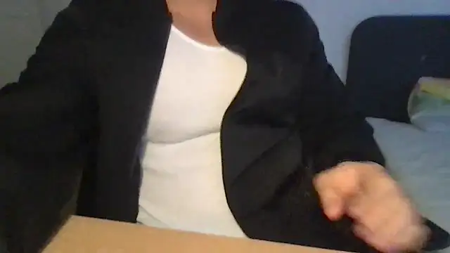 Snapshot of jungcock3210 chatting on October 21, 10:40 am jungcock3210 online show from October 21, 10:40 am