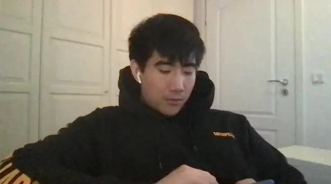 Snapshot of jungcock3210 chatting on January 28, 9:51 am jungcock3210 online show from January 28, 9:51 am