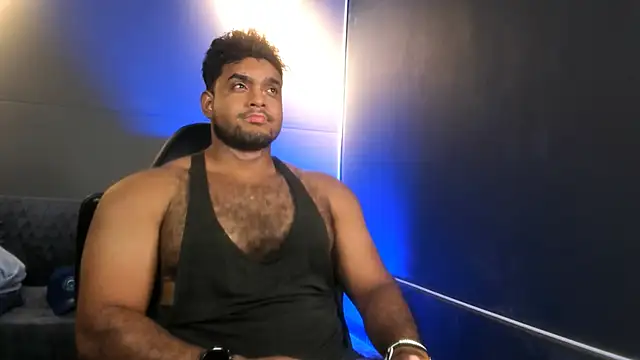 Big furry bear13 online show from December 16, 6:42 am