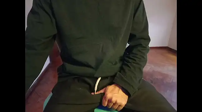 Snapshot of rumplstink chatting on March 9, 9:46 pm rumplstink online show from March 9, 9:46 pm