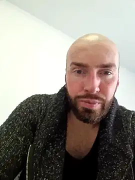 AronGrant online show from March 2, 12:25 pm