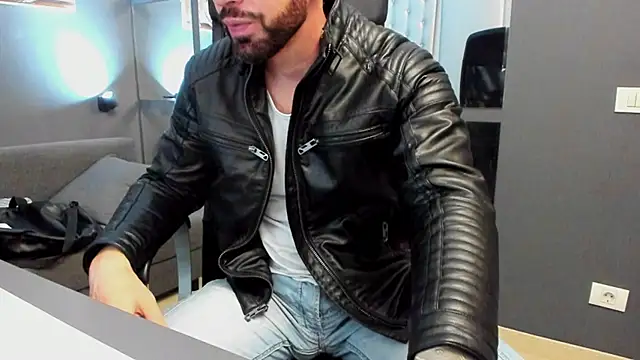 AronGrant online show from October 7, 8:40 am