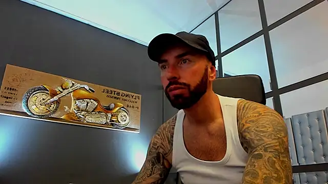 AronGrant online show from October 8, 9:02 am