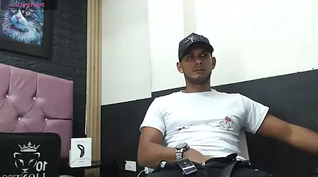 Chris Dick23 online show from March 7, 3:19 am