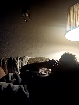 MArciQuarky online show from March 5, 9:17 pm