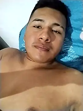 Snapshot of Willner08 chatting on January 18, 2:23 pm Willner08 online show from January 18, 2:23 pm