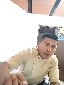 Snapshot of Willner08 chatting on December 21, 4:19 am Willner08 online show from December 21, 4:19 am