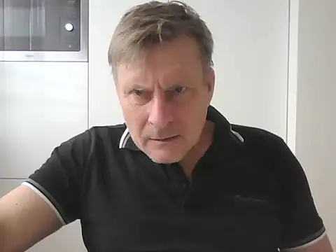 johnnym1 online show from January 8, 12:26 pm