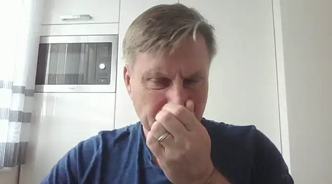 johnnym1 online show from January 28, 10:12 am