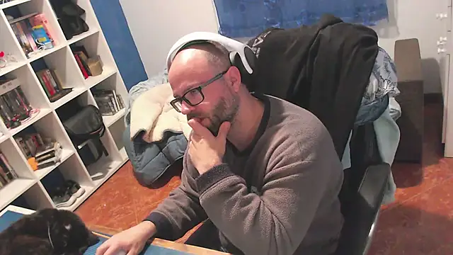 ravingr4d4 online show from March 16, 12:50 am