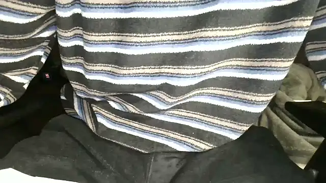 Hornyboyspanish2 online show from March 14, 9:44 pm