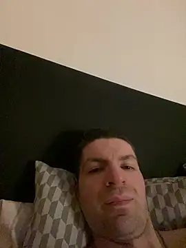 Snapshot of Ricoleckt chatting on February 19, 6:21 pm Ricoleckt online show from February 19, 6:21 pm